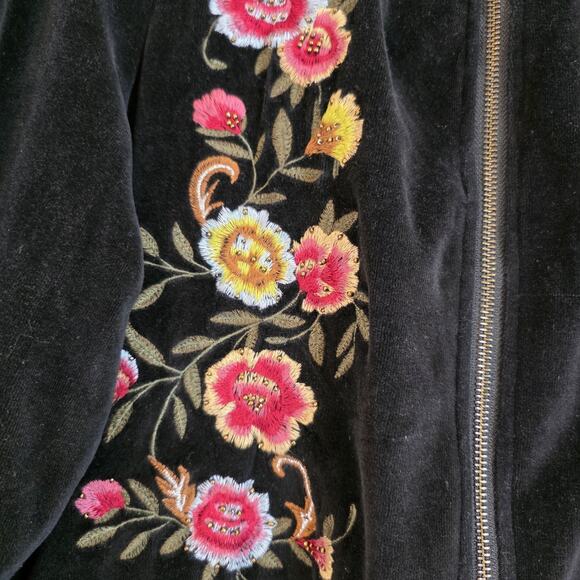 Torrid Jacket With Floral Embroidered Details Size 1 - Picture 4 of 4
